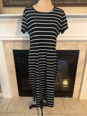 NWOT Black & White Striped Women’s Midi Dress - Casual Tee Style